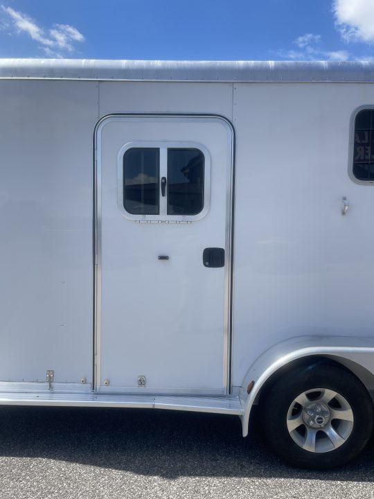 Used 2006 Featherlite Trailers 9406-6715 Horse Trailer