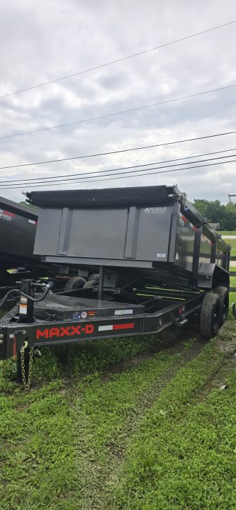 New 2027 MAXX-D DJX8314 Dump Trailer