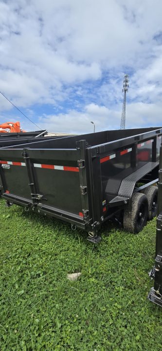New 2027 MAXX-D DJX8314 Dump Trailer
