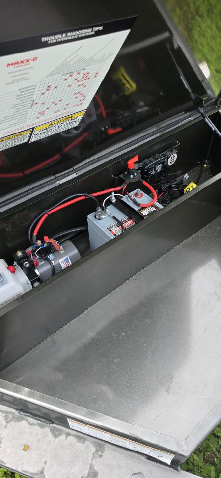 New 2027 MAXX-D DJX8314 Dump Trailer
