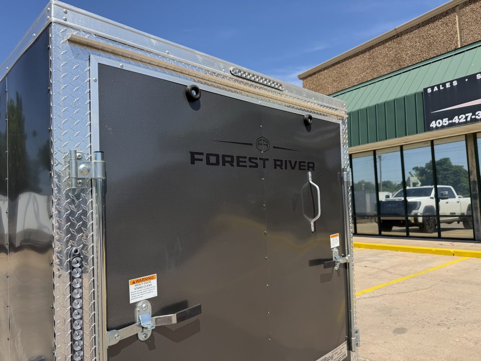 New #055490 2026 FOREST RIVER SA 6 X 10 SINGLE AXLE 3K ENCLOSED W/ REAR RAMP DOOR