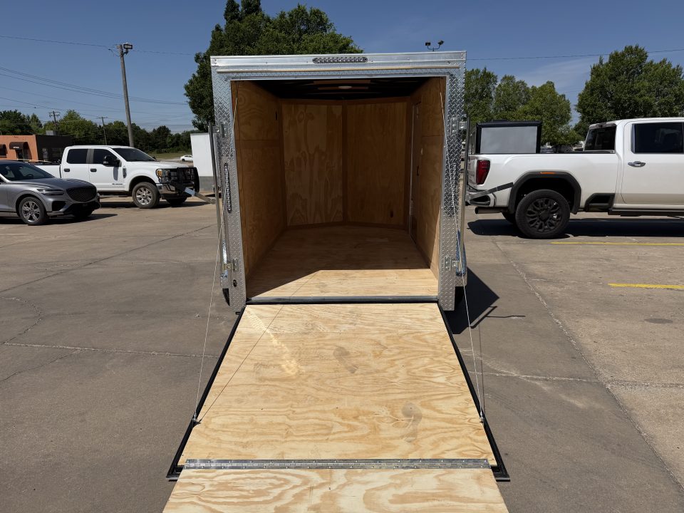 New #055490 2026 FOREST RIVER SA 6 X 10 SINGLE AXLE 3K ENCLOSED W/ REAR RAMP DOOR