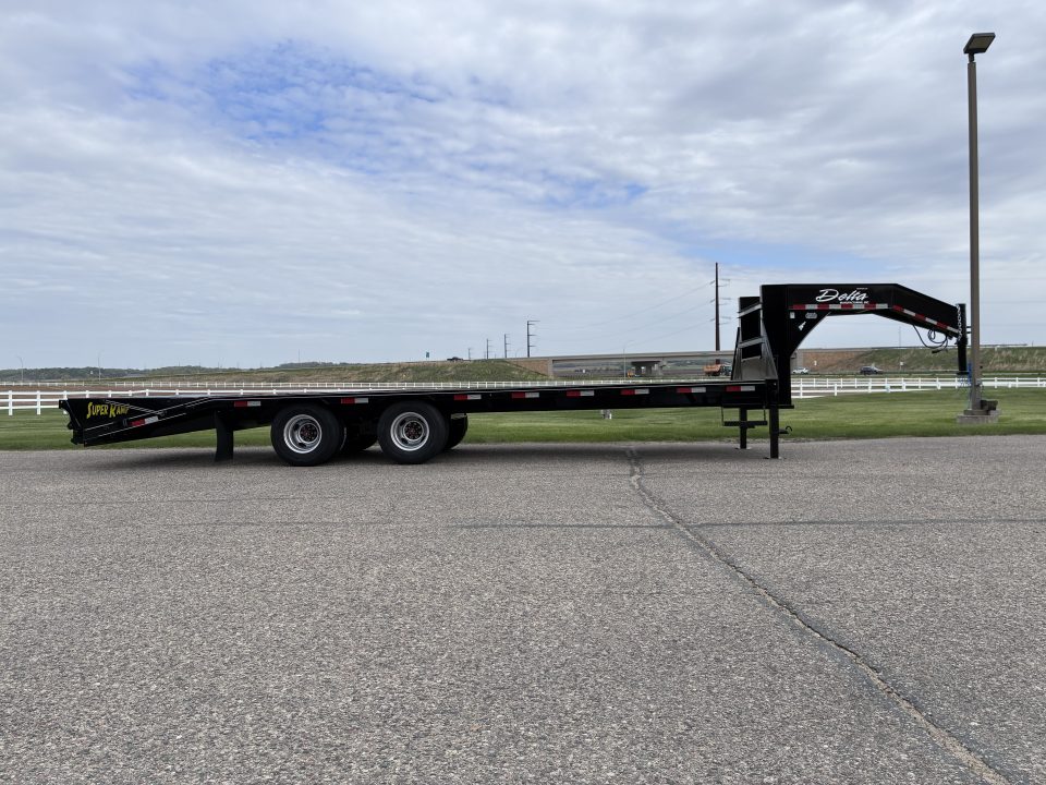New 2026 Delta Mfg 21' + 5" Gooseneck Flatbed Trailer