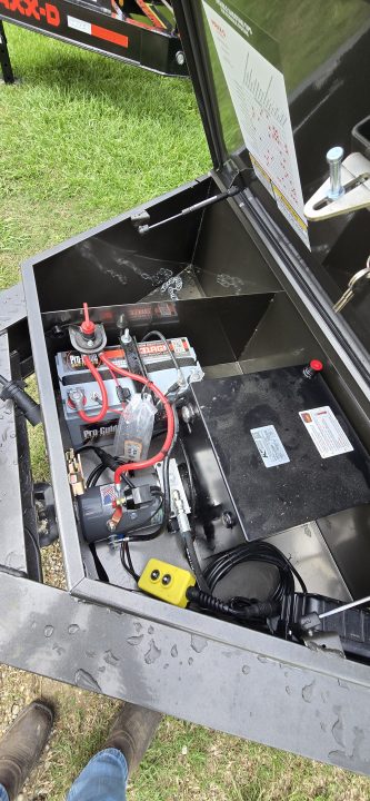 New 2027 MAXX-D DTB8316 Dump Trailer
