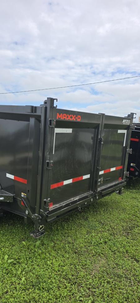 New 2027 MAXX-D DTX8316 Dump Trailer
