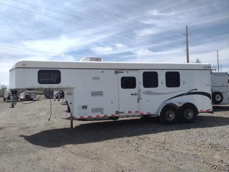 Used 2006 Kiefer Manufacturing Living Quarters 3 Horse Trailer