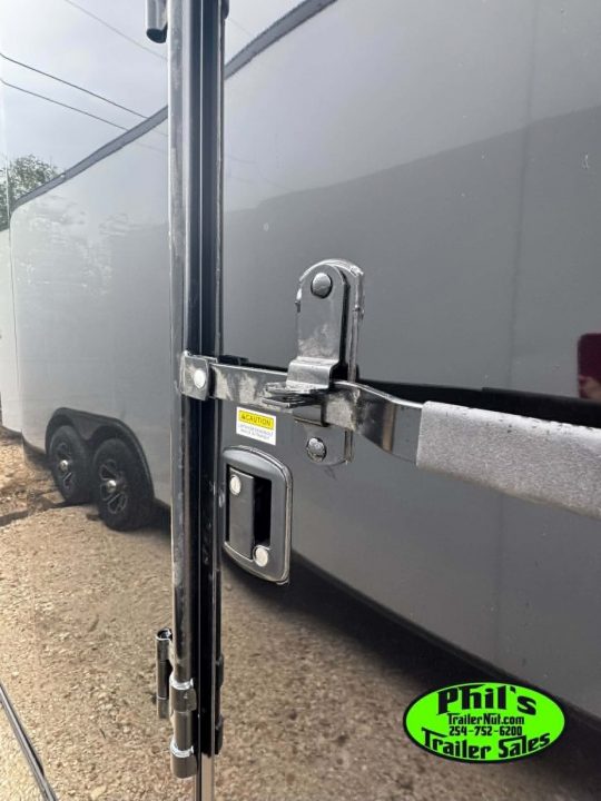 New 2026 Haulmark TRANSPORT 8.5X24 Cargo / Enclosed Trailer UPGRADED .080 SCREWLESS EXTERIOR