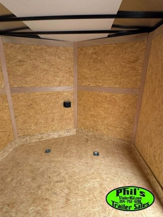 New 2026 Haulmark TRANSPORT 8.5X24 Cargo / Enclosed Trailer UPGRADED .080 SCREWLESS EXTERIOR