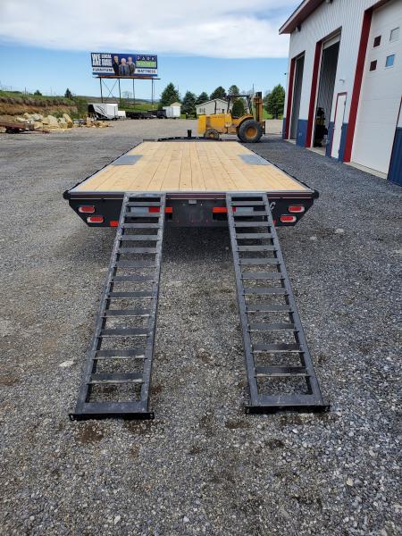 New 2026 Diamond C Trailers DEC207 / Straight Deck / 102"x24' /15500 GVWR