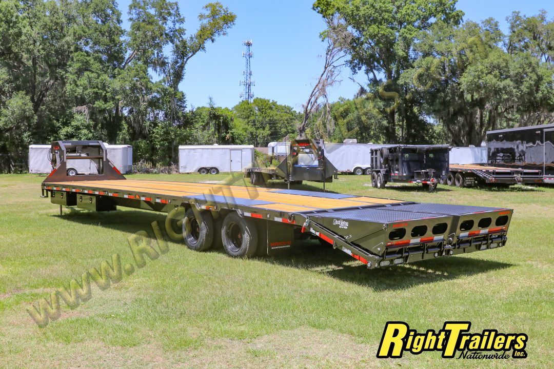 New 2027 8.5X40 MAXX-D GOOSENECK EQUIPMENT TRAILER