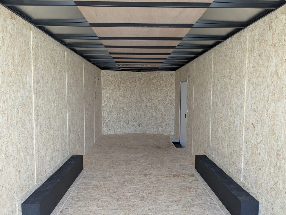 New 2026 Look Trailers 8.5X24 10K DLX RAMP DOOR Cargo / Enclosed Trailer