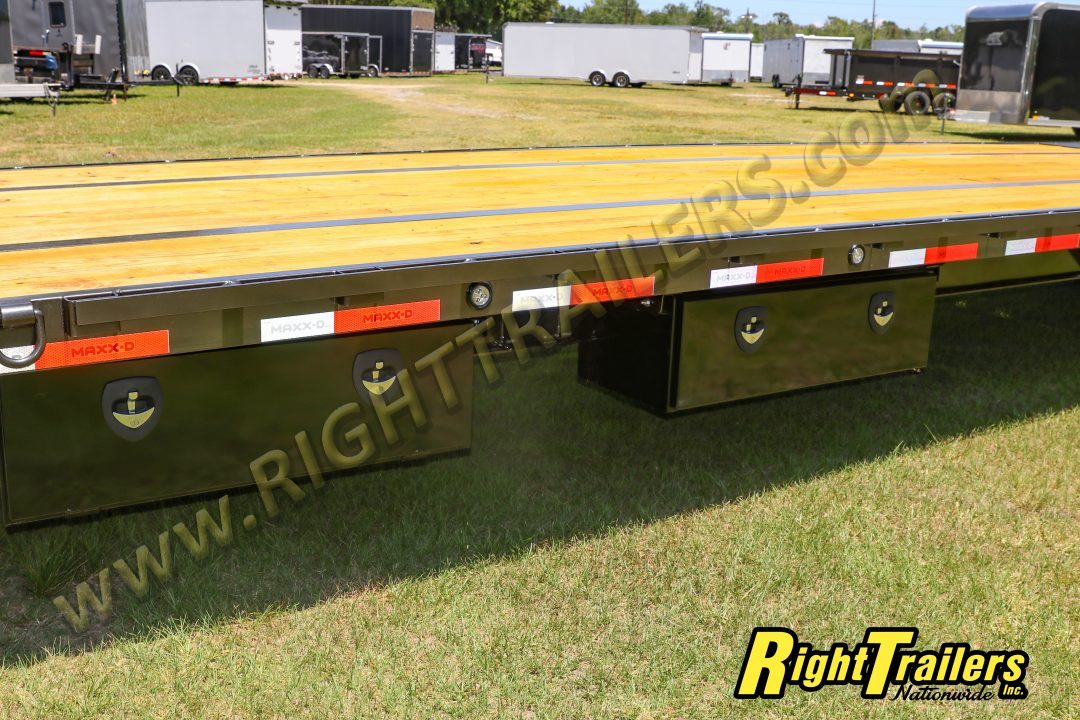 New 2027 8.5X40 MAXX-D GOOSENECK EQUIPMENT TRAILER