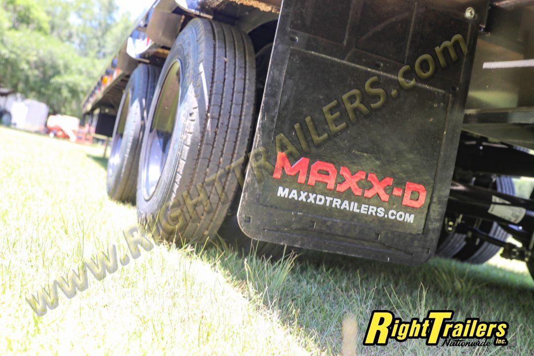 New 2027 8.5X40 MAXX-D GOOSENECK EQUIPMENT TRAILER
