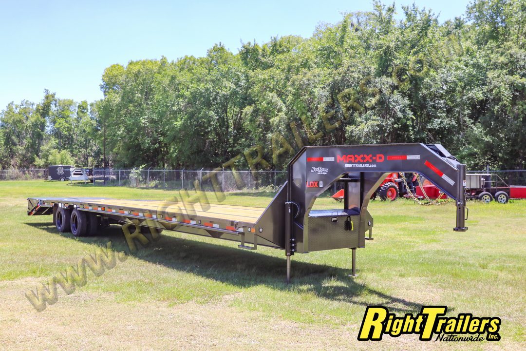New 2027 8.5X40 MAXX-D GOOSENECK EQUIPMENT TRAILER