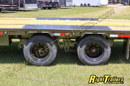 New 2027 8.5X40 MAXX-D GOOSENECK EQUIPMENT TRAILER