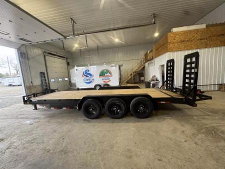 New 2025 Load Trail 83  X 22' TRIPLE AXLE CARHAULER