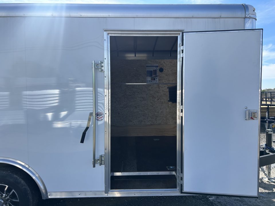 New 2026 Sure-Trac 8.5 x 18 Landscape Pro Enclosed Round Top Cargo Trailer 10K