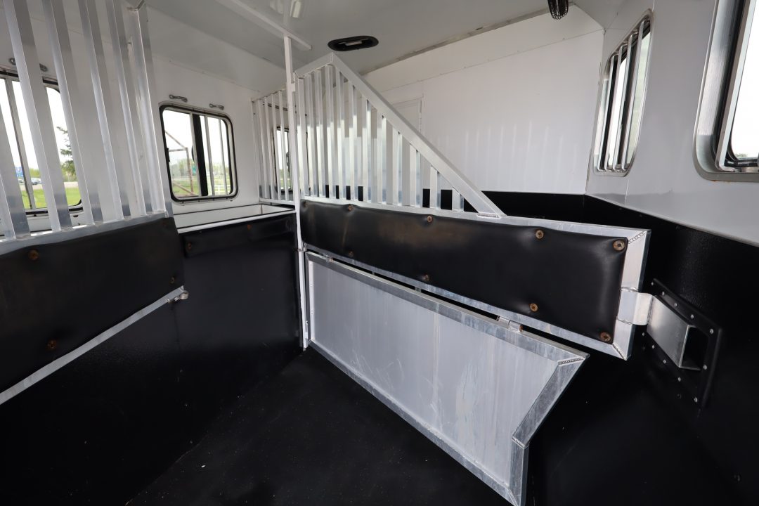 Used 2017 Bison Trailers 3 Horse LQ Trailer
