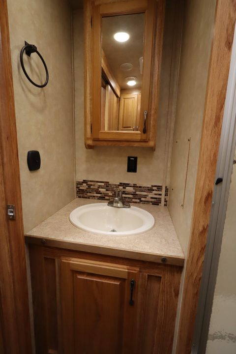 Used 2017 Bison Trailers 3 Horse LQ Trailer