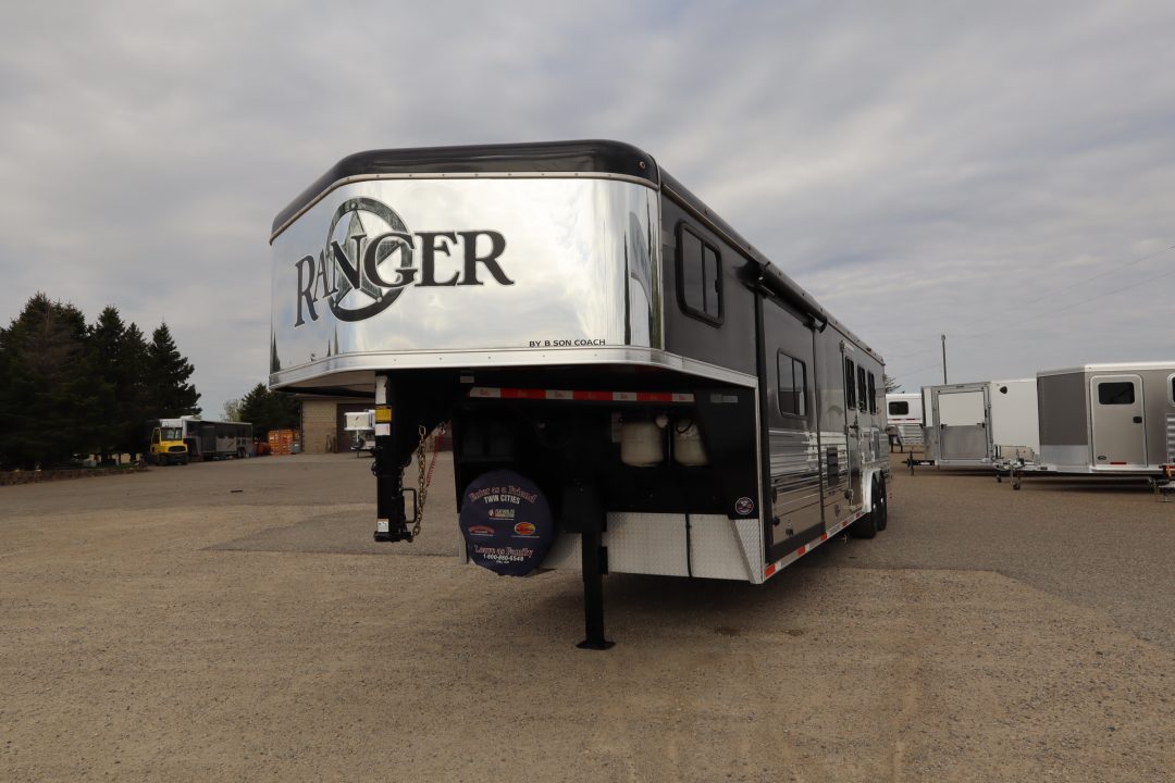 Used 2017 Bison Trailers 3 Horse LQ Trailer