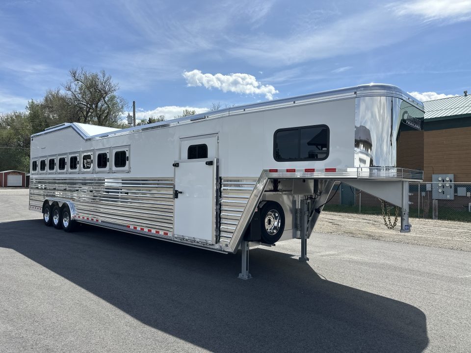 New 2027 Cimarron Norstar 8 Horse Trainer Trailer