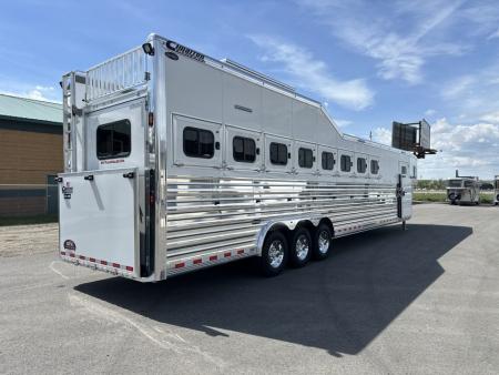 New 2027 Cimarron Norstar 8 Horse Trainer Trailer