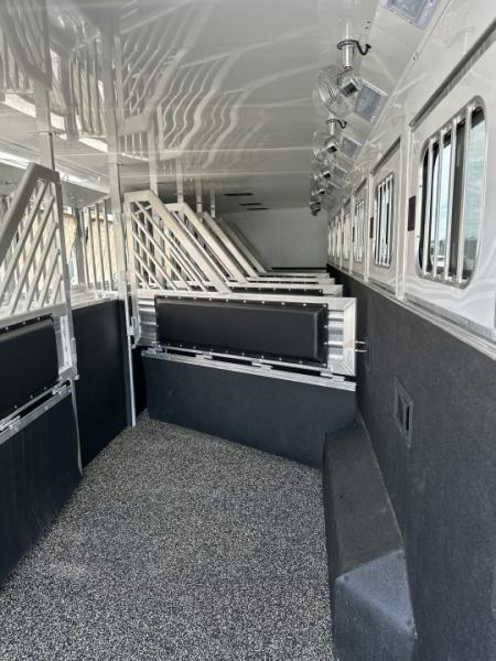 New 2027 Cimarron Norstar 8 Horse Trainer Trailer