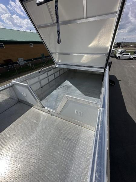 New 2027 Cimarron Norstar 8 Horse Trainer Trailer