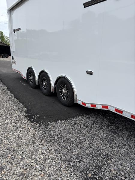 New 2026 Haulmark 32 EDGE Aluminum Stacker, .050 Upgrade, Premium Escape Door, Fully Finished, Lift, Awning, Air Prep