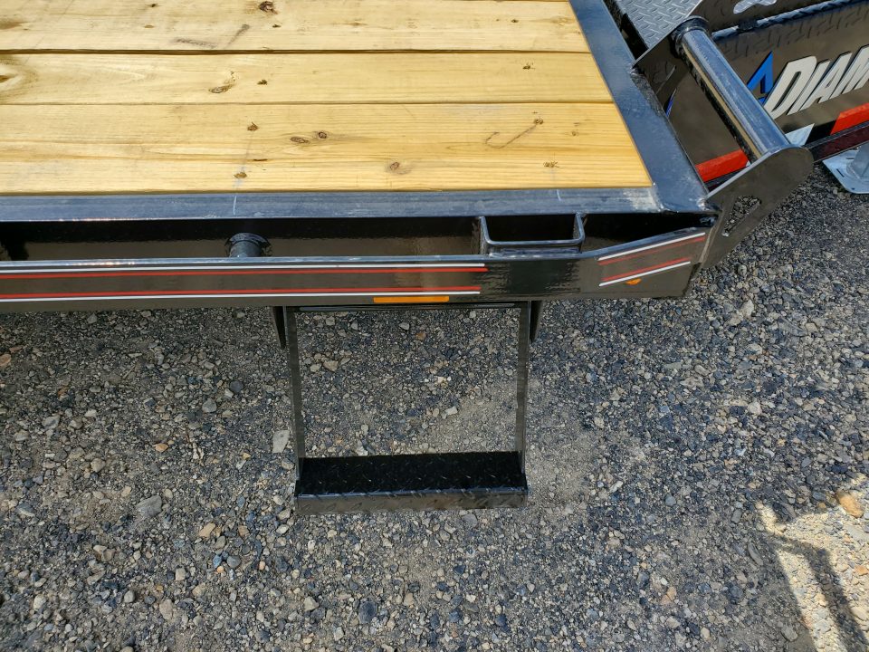 New 2026 Diamond C Trailers DEC207 / 102"X24' / 15500 GVWR