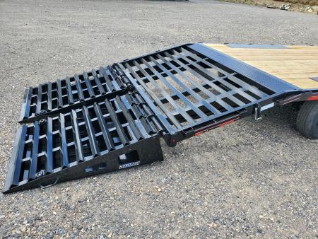 New 2026 Diamond C Trailers DEC207 / 102"X24' / 15500 GVWR