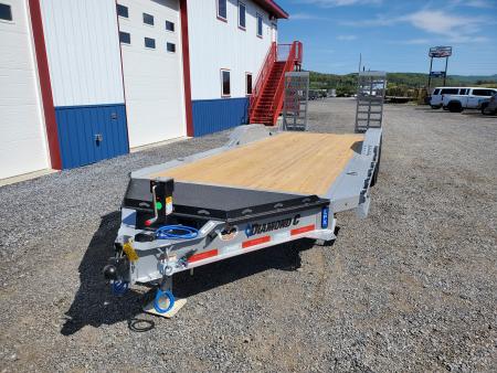 New 2026 Diamond C Trailers LPX207 Equipment Trailer / 102"X22' / 15500 GVWR