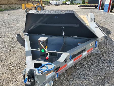 New 2026 Diamond C Trailers LPX207 / 102"X20' / 15500 GVWR