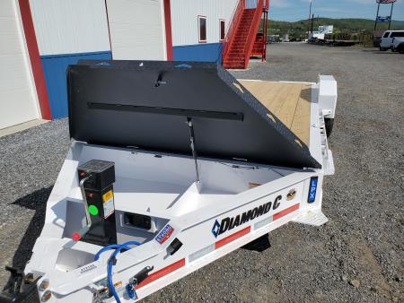 New 2026 Diamond C Trailers LPX207 / 82"X20' / 15500 GVWR