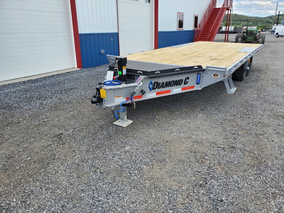 New 2026 Diamond C Trailers DEC207 / 102"X20' / 15500 GVWR