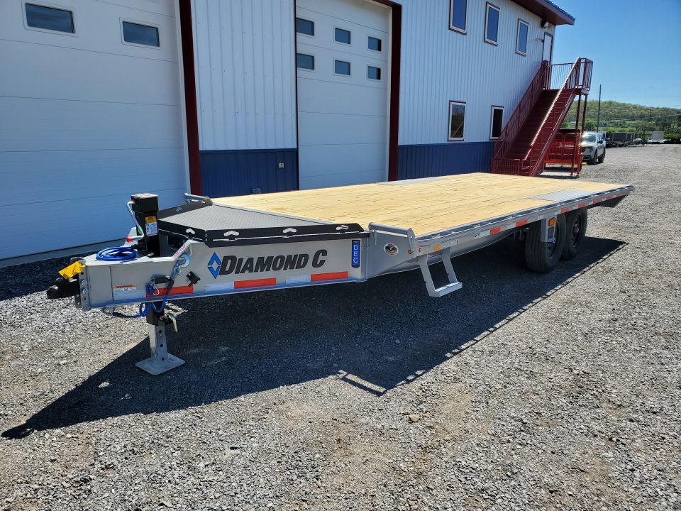 New 2026 Diamond C Trailers DEC207 / 102"X20' / 15500 GVWR