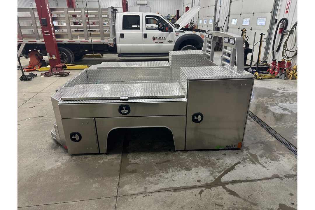 New Martin Truck Bodies Aluminum Gooseneck Service Body DRW 8' Diamond Tread * Interior Lights * Clear Lens * Back Window CutOut Gooseneck Bodies