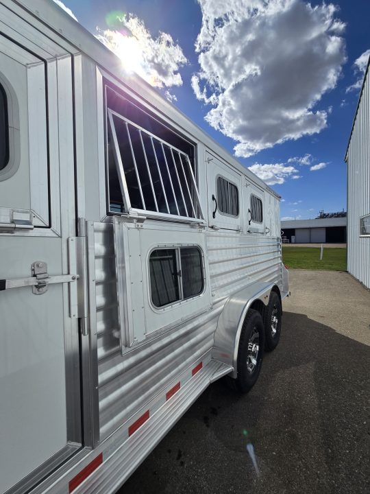 New 2026 Elite Mustang 4 Horse Trailer