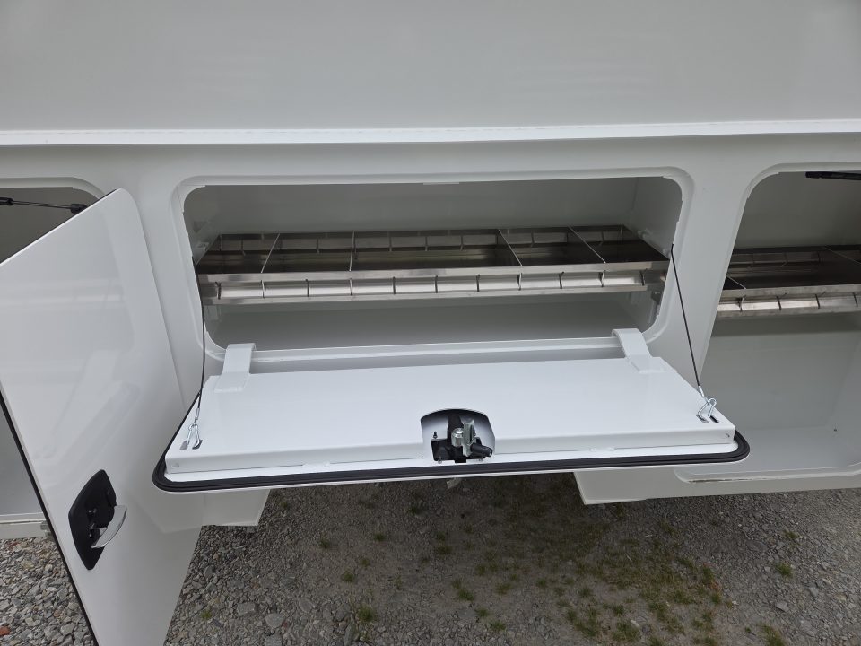 New Dura Mag Truck Bodies S-Series Aluminum Canopy Service Body 8' SRW 63"