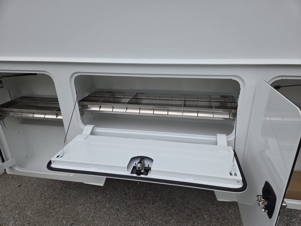 New Dura Mag Truck Bodies S-Series Aluminum Canopy Service Body 8' SRW 63"