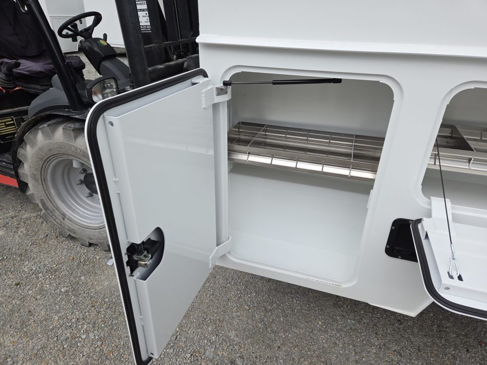 New Dura Mag Truck Bodies S-Series Aluminum Canopy Service Body 8' SRW 63"
