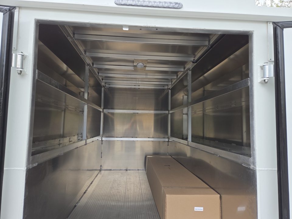New Dura Mag Truck Bodies S-Series Aluminum Canopy Service Body 8' SRW 63"