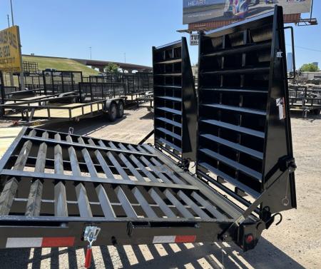 New 2026 East Texas Trailers 25' Tandem Dual Gooseneck Pierce Frame Macho Dove Tail Equipment Trailer