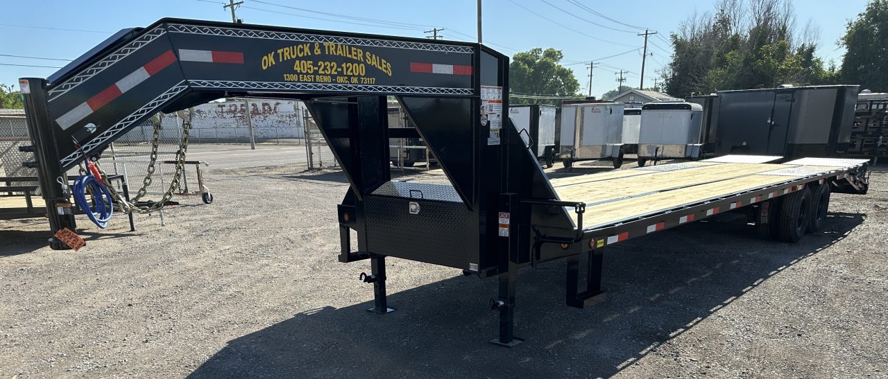 New 2026 East Texas Trailers 32' Tandem Dual Gooseneck Pierce Frame Macho Dove Tail Equipment Trailer