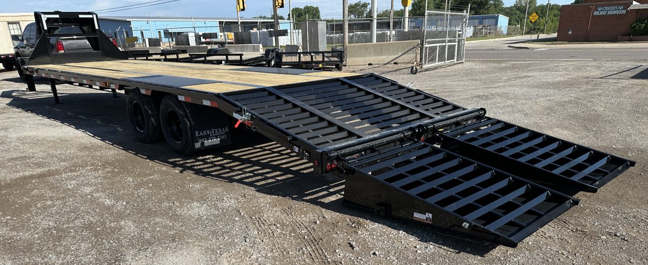New 2026 East Texas Trailers 32' Tandem Dual Gooseneck Pierce Frame Macho Dove Tail Equipment Trailer