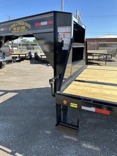 New 2026 East Texas Trailers 32' Tandem Dual Gooseneck Pierce Frame Macho Dove Tail Equipment Trailer