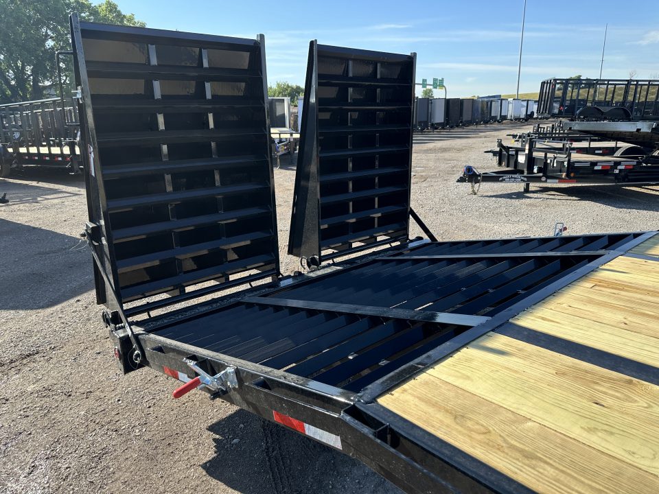 New 2026 East Texas Trailers 40' Tandem Dual Gooseneck Pierce Frame Macho Dove Tail Equipment Trailer