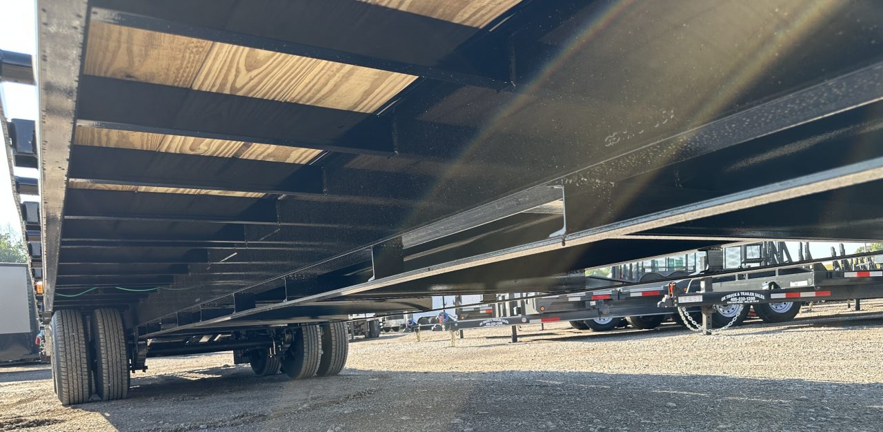 New 2026 East Texas Trailers 40' Tandem Dual Gooseneck Pierce Frame Macho Dove Tail Equipment Trailer
