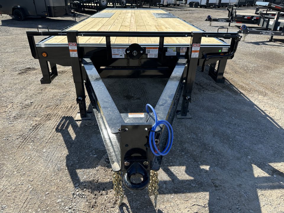 New 2026 East Texas Trailers 25' Tandem Dual Gooseneck Full Tilt Equipment Trailer