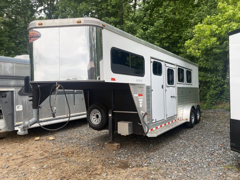 Used 2012 Sundowner 3 H GN Horse Trailer